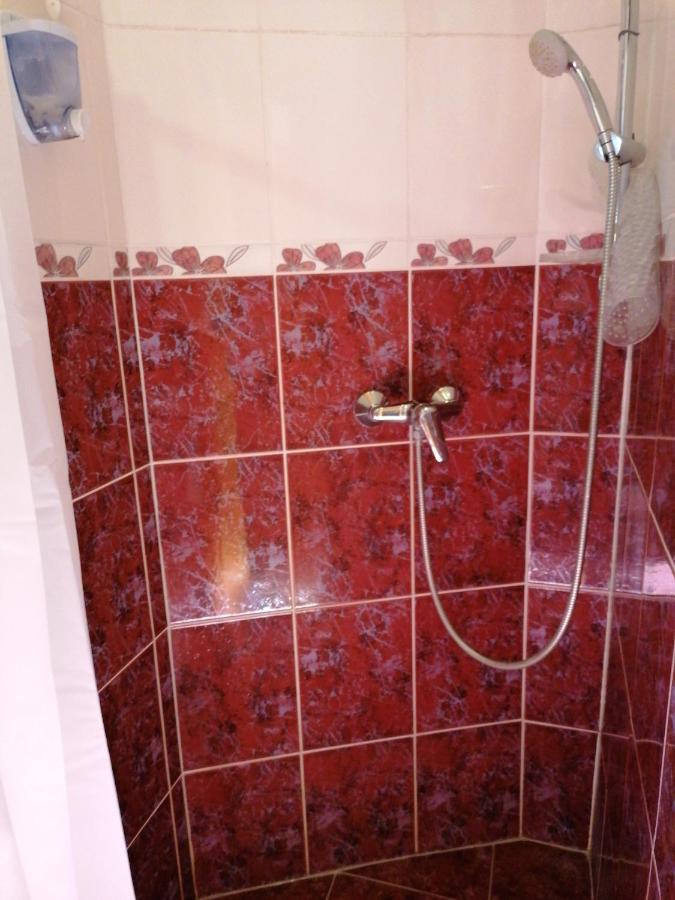 Betty-Major Apartman Hajdúszoboszló Buitenkant foto
